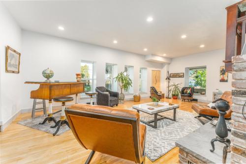 Living Room (4)